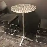 Used 23.5 inches Metallic Round Table, 